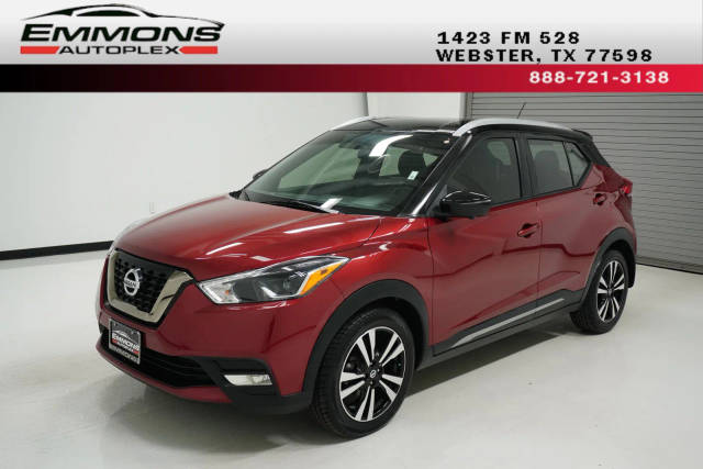 2019 Nissan Kicks SR FWD photo