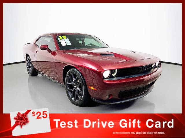 2019 Dodge Challenger SXT RWD photo