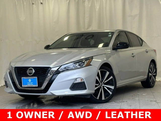 2020 Nissan Altima 2.5 SR AWD photo