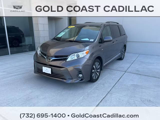 2020 Toyota Sienna XLE AWD photo