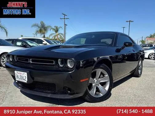 2019 Dodge Challenger SXT RWD photo