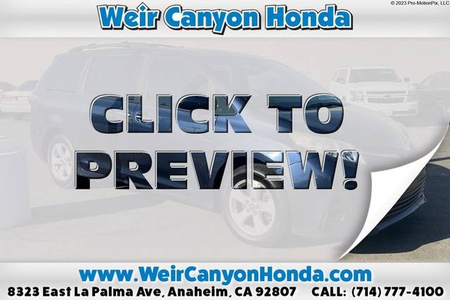 2020 Toyota Sienna LE FWD photo