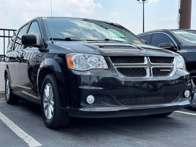 2018 Dodge Grand Caravan SXT FWD photo