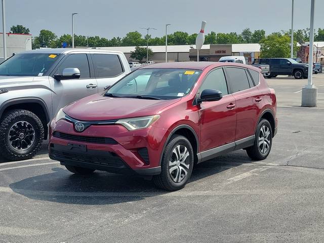 2018 Toyota RAV4 LE AWD photo