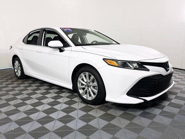 2020 Toyota Camry LE FWD photo