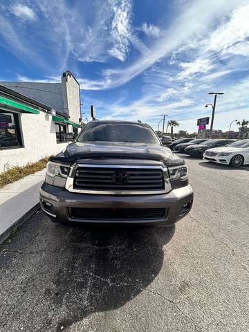 2019 Toyota Sequoia SR5 4WD photo