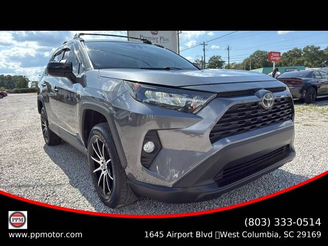 2019 Toyota RAV4 LE FWD photo