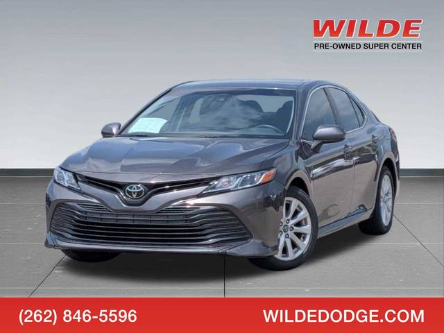 2020 Toyota Camry LE FWD photo