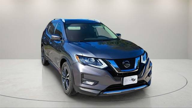 2020 Nissan Rogue SV FWD photo