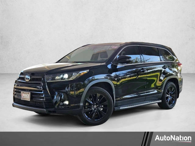 2019 Toyota Highlander SE FWD photo