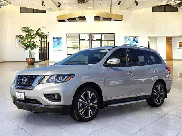 2020 Nissan Pathfinder Platinum 4WD photo