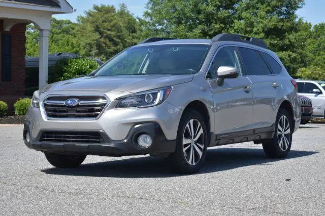2018 Subaru Outback Limited AWD photo