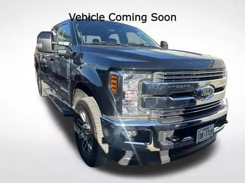 2019 Ford F-250 Super Duty LARIAT 4WD photo