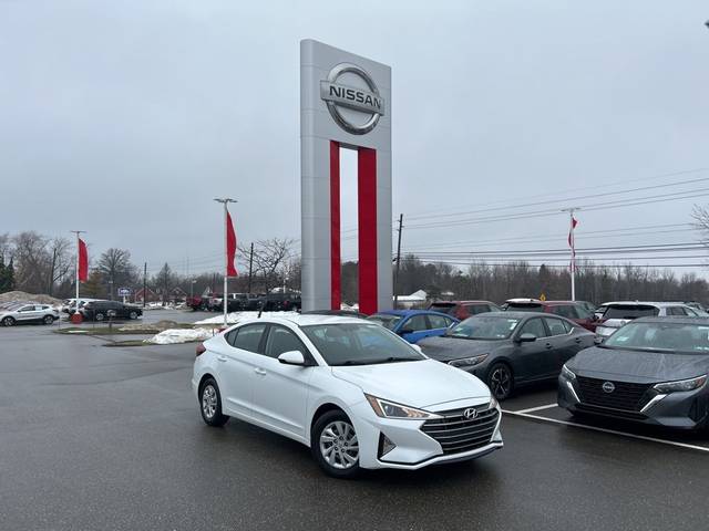 2020 Hyundai Elantra SE FWD photo