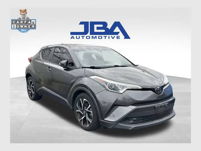 2019 Toyota C-HR XLE FWD photo