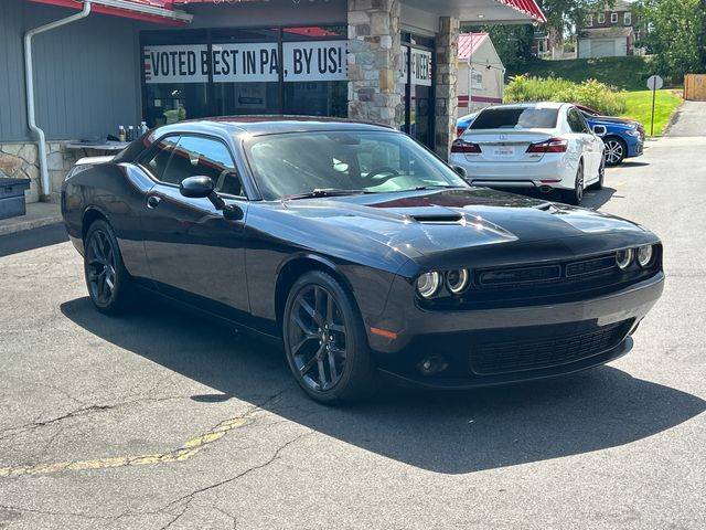 2019 Dodge Challenger SXT RWD photo