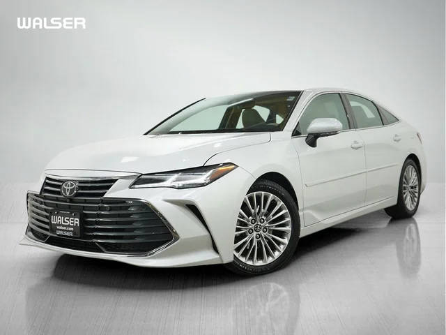 2020 Toyota Avalon Limited FWD photo