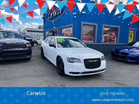 2019 Chrysler 300 Touring RWD photo