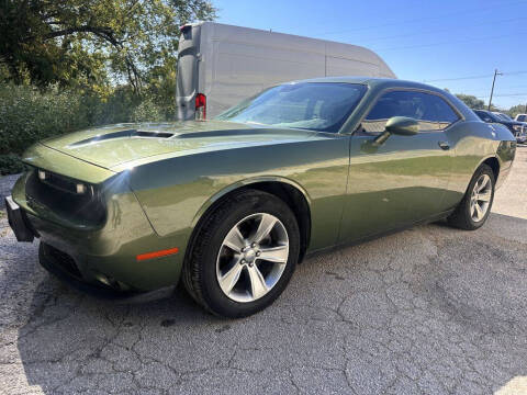 2019 Dodge Challenger SXT RWD photo