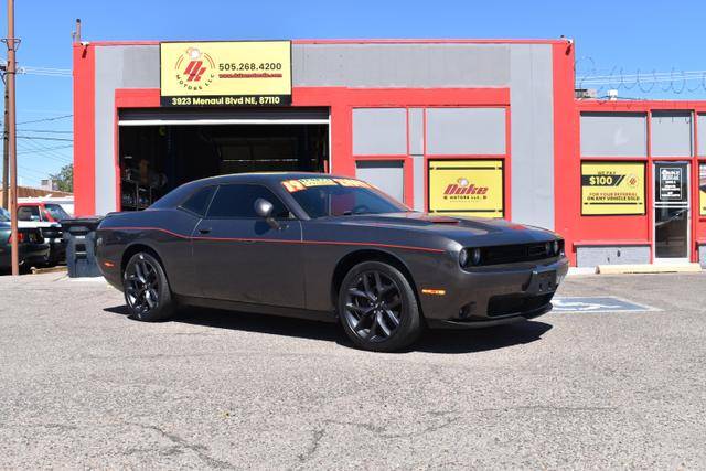 2019 Dodge Challenger SXT RWD photo