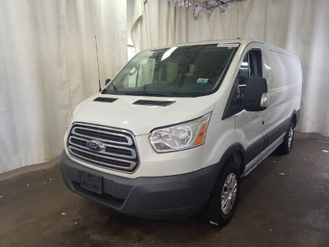 2018 Ford Transit Van  RWD photo