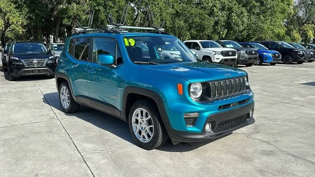 2019 Jeep Renegade Latitude FWD photo