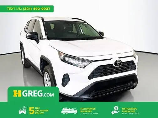 2020 Toyota RAV4 LE FWD photo