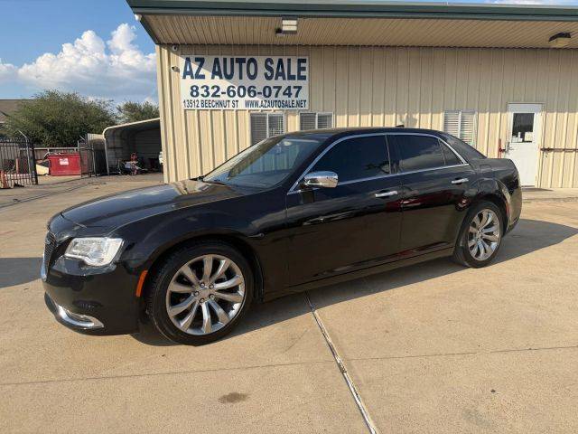 2019 Chrysler 300 Limited RWD photo