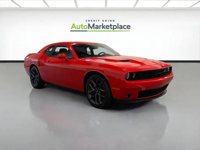 2019 Dodge Challenger SXT RWD photo