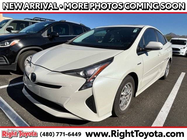 2016 Toyota Prius Three FWD photo