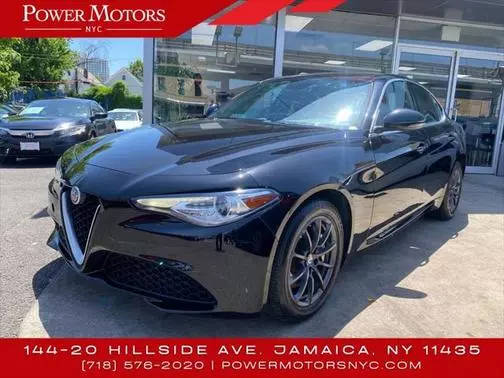 2019 Alfa Romeo Giulia  AWD photo