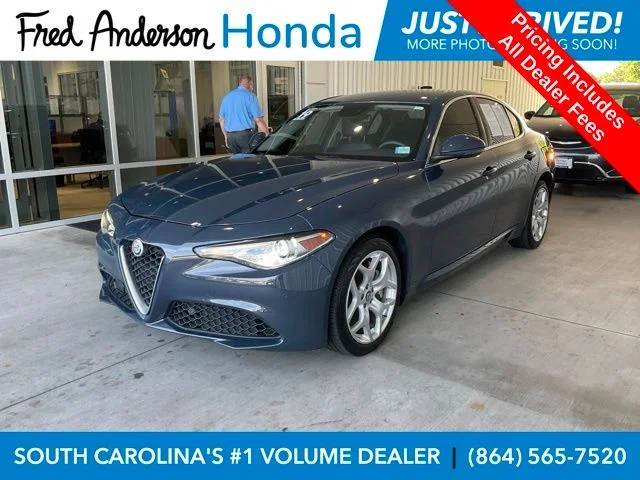 2019 Alfa Romeo Giulia Ti AWD photo