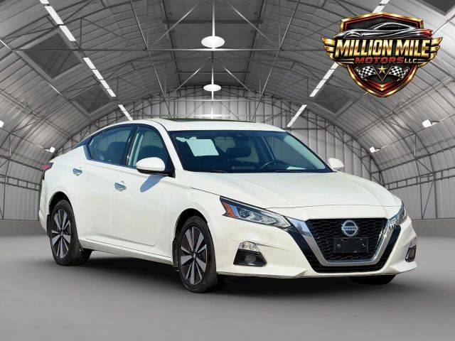 2020 Nissan Altima 2.5 SV AWD photo