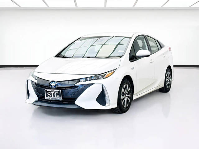 2020 Toyota Prius Prime LE FWD photo