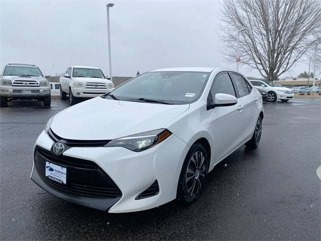 2018 Toyota Corolla LE FWD photo