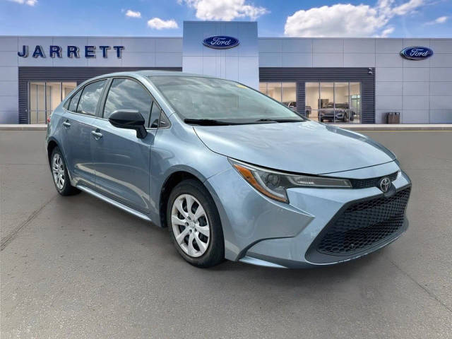 2020 Toyota Corolla LE FWD photo