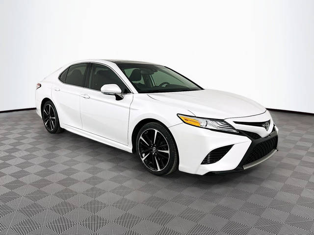 2020 Toyota Camry XSE FWD photo