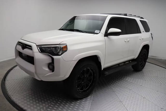 2020 Toyota 4Runner SR5 4WD photo