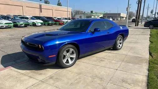 2019 Dodge Challenger SXT RWD photo