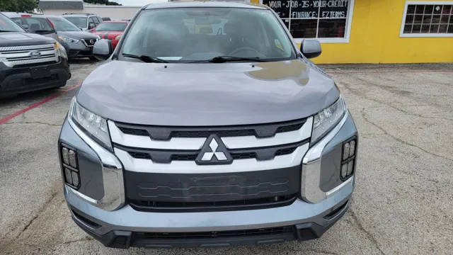 2020 Mitsubishi Outlander Sport ES 2.0 FWD photo