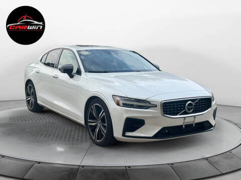 2019 Volvo S60 R-Design AWD photo