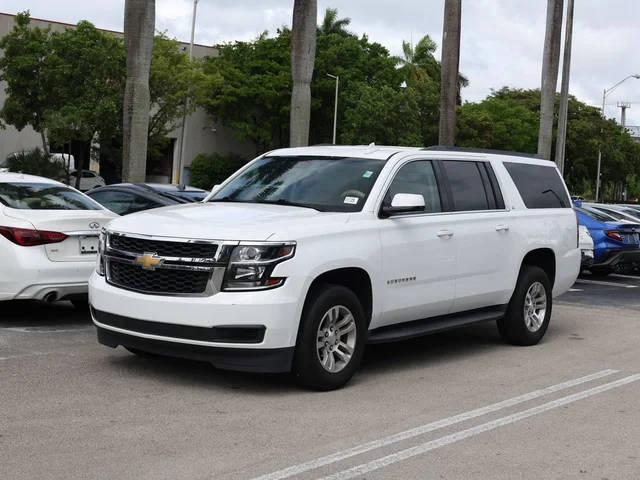2019 Chevrolet Suburban LT RWD photo