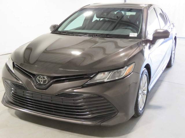 2019 Toyota Camry LE FWD photo