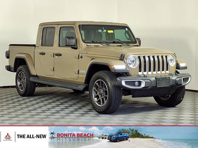 2020 Jeep Gladiator Overland 4WD photo