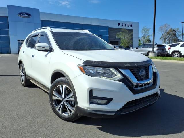 2020 Nissan Rogue SV FWD photo