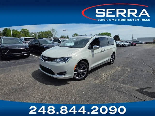 2020 Chrysler Pacifica Minivan Limited 35th Anniversary FWD photo