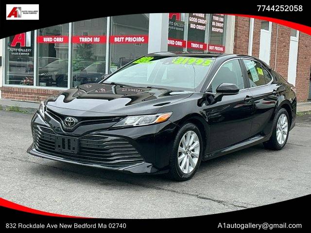 2020 Toyota Camry LE FWD photo