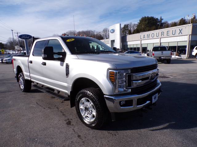2019 Ford F-250 Super Duty XLT 4WD photo