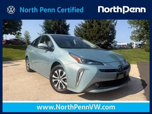 2020 Toyota Prius XLE AWD photo