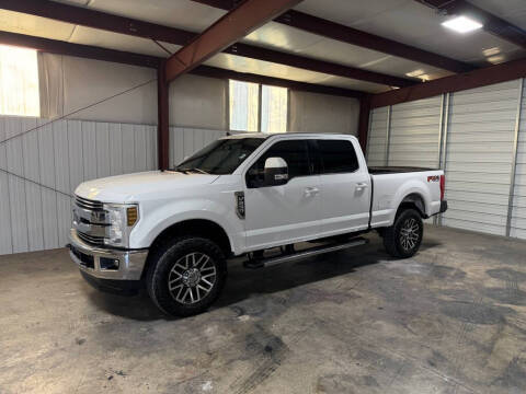2019 Ford F-250 Super Duty LARIAT 4WD photo